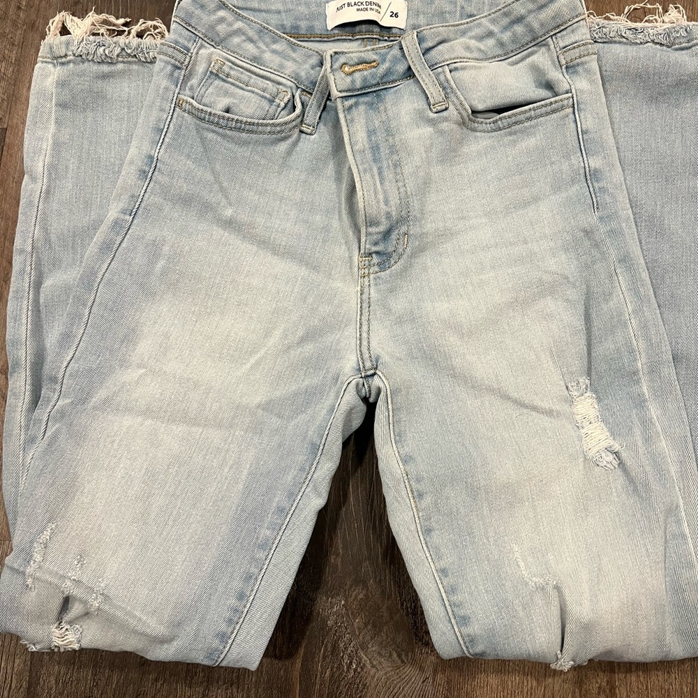 Light Wash Boyfriend Jeans